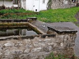 Fuente, abrevadero y lavadero junto a la Iglesia de Delika