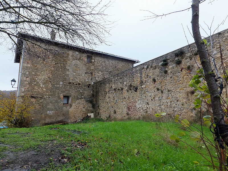 Muralla urbana de Antoñana