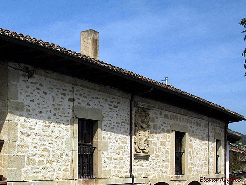 Palacio Salazar-Montoya