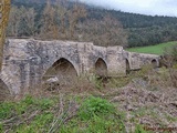 Puente medieval de Aprikano