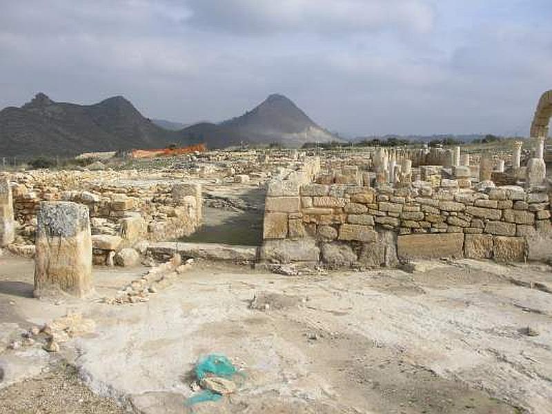 Muralla íbero-romana de Illunum