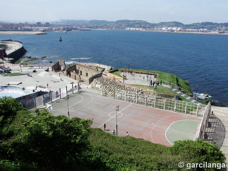 Fuerte Viejo y baterías de Santa Catalina