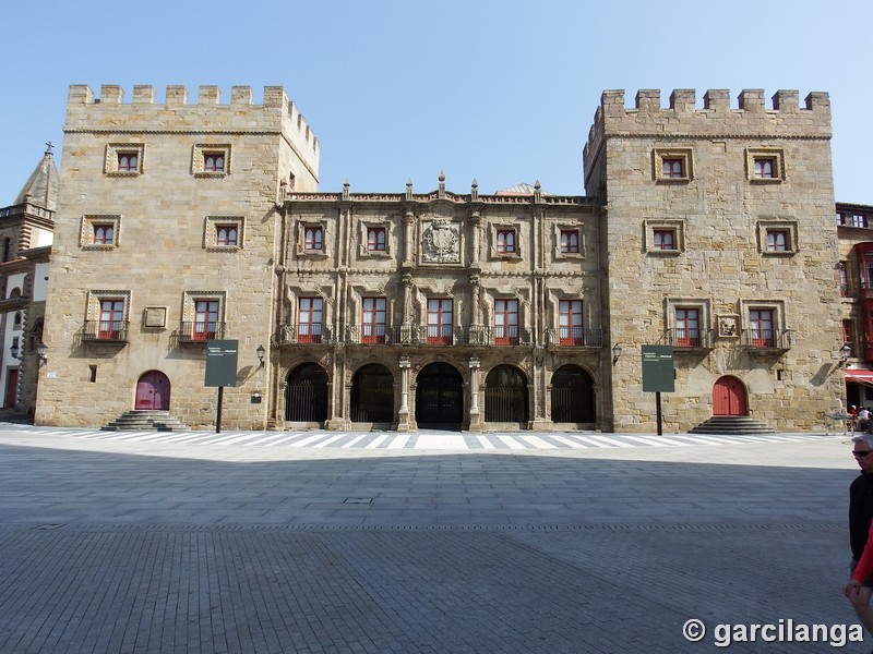 Palacio fortificado de Revillagigedo