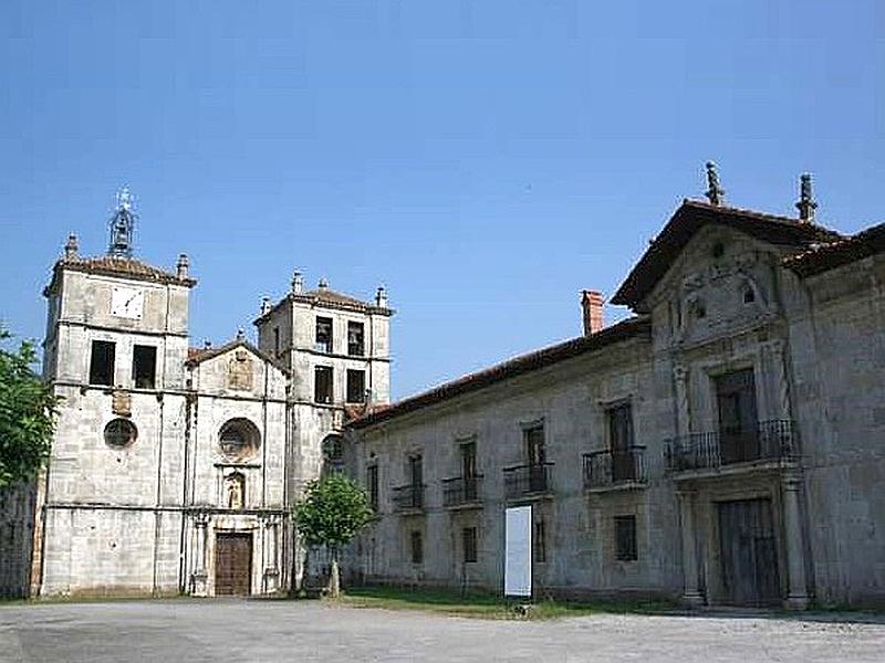 Iglesia y monasterio de San Salvador
