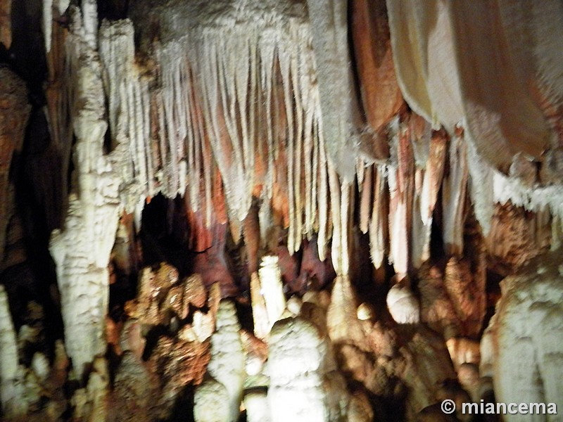 Cuevas del Cerro del Águila