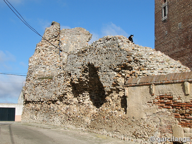 Recinto murado de Narros del Castillo
