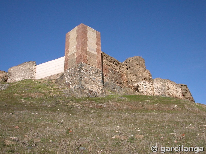 Castillo de Montemolín