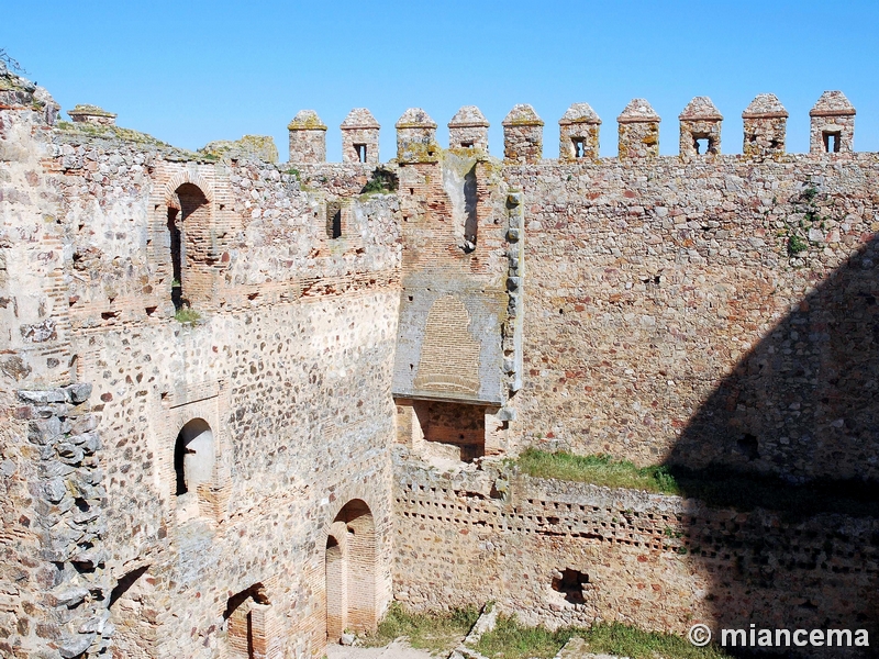 Castillo de Alcocer