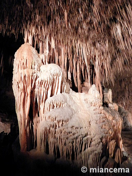 Cuevas del Drach