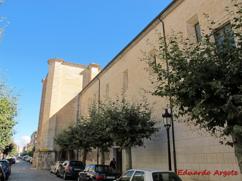 Monasterio fortificado de Santa Clara