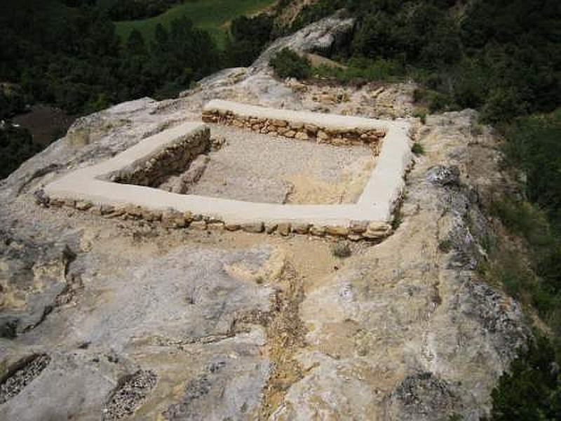 Necrópolis de la Peña del Mazo