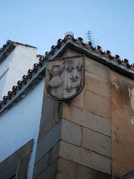 Casa de los Oviedo y de los Calderones