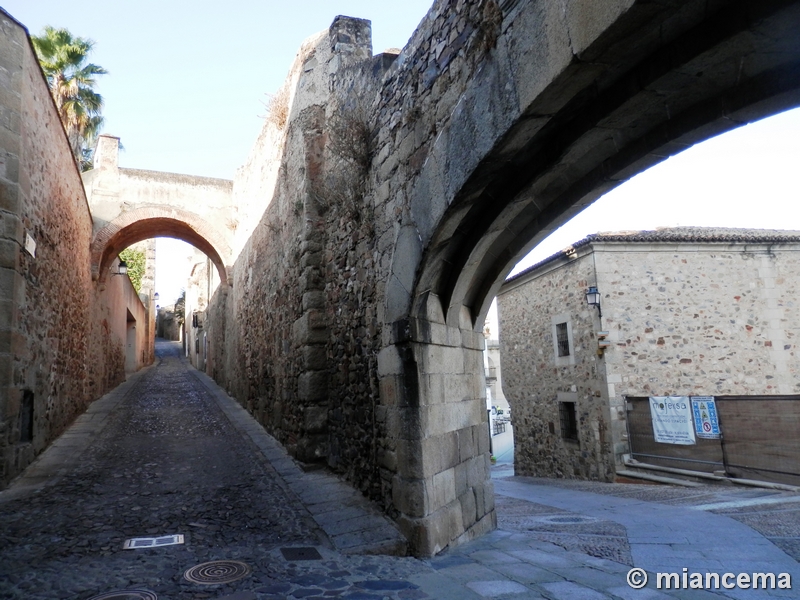 Muralla urbana de Cáceres