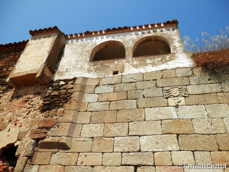 Muralla urbana de Coria