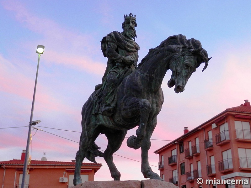 Monumento a Alfonso VIII