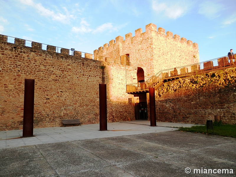 Muralla urbana de Plasencia