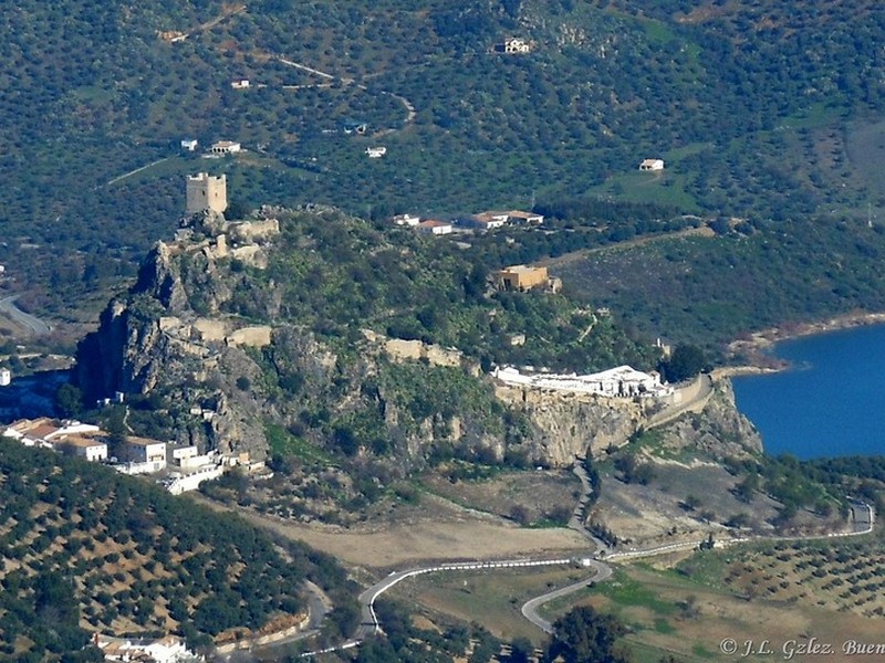 Muralla urbana de Zahara