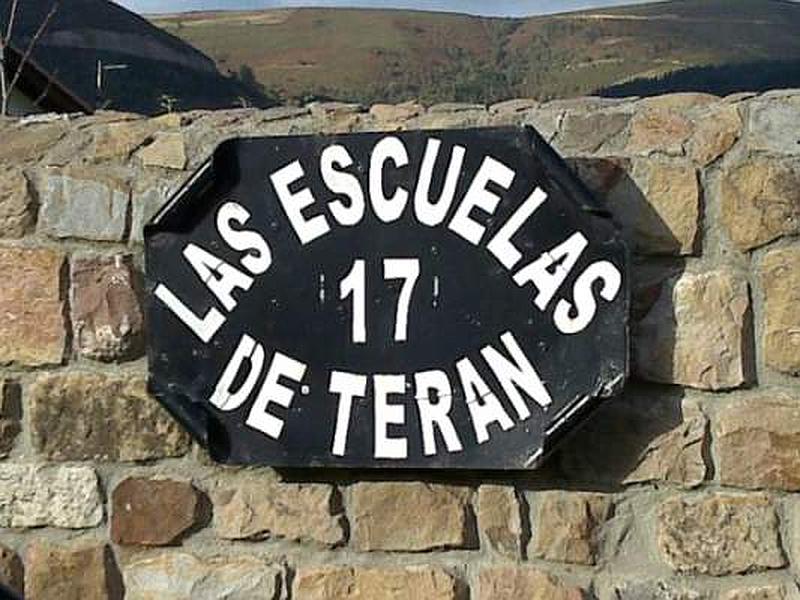 Antiguas Escuelas de Terán