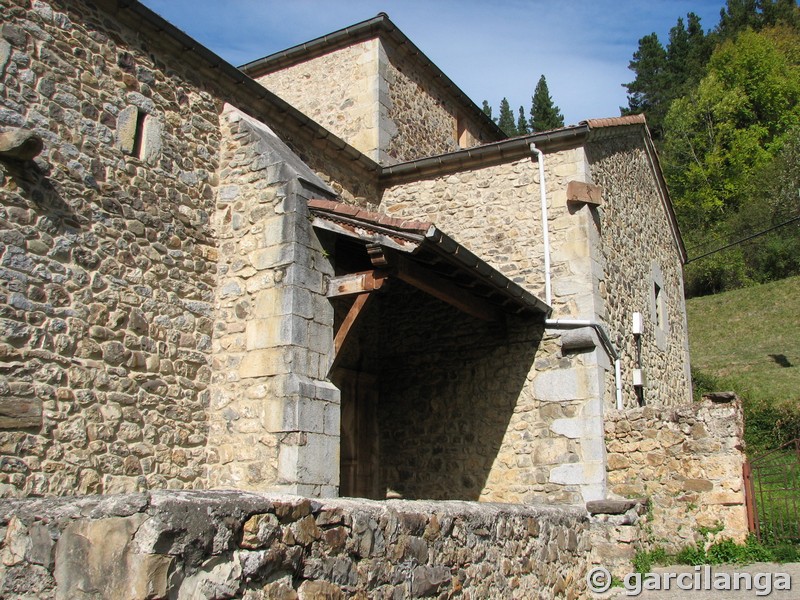 Iglesia parroquial de Cosgaya