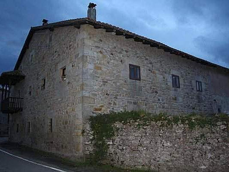 Casa de los Aguirre