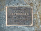 Monumento a Enrique Herreros