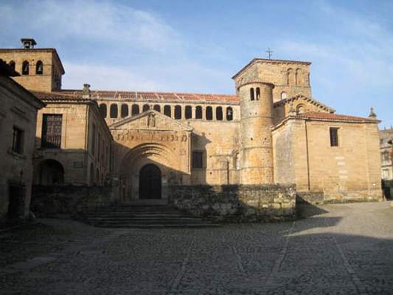 Colegiata y Claustro de Santa Juliana