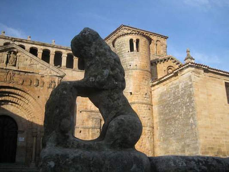 Colegiata y Claustro de Santa Juliana