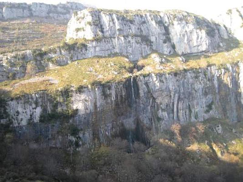 Nacimiento del Asón