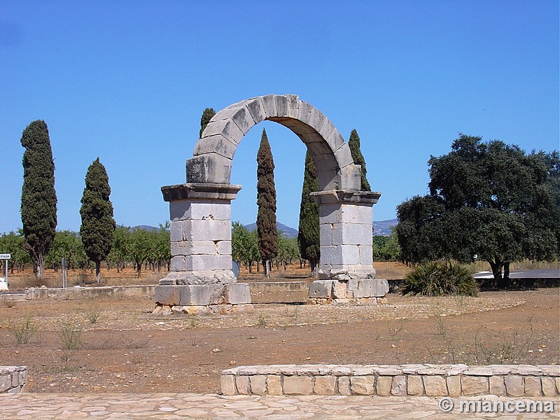 Arco romano de Cabanes