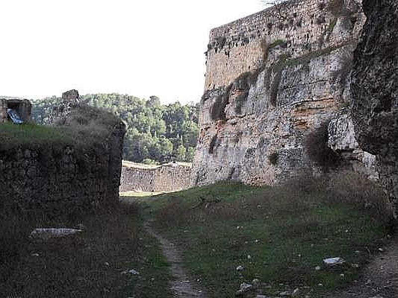 Muralla urbana de Alarcón