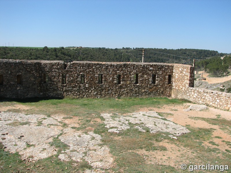 Torre y Puerta del Campo