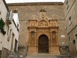 Iglesia y Convento de Jesús y María