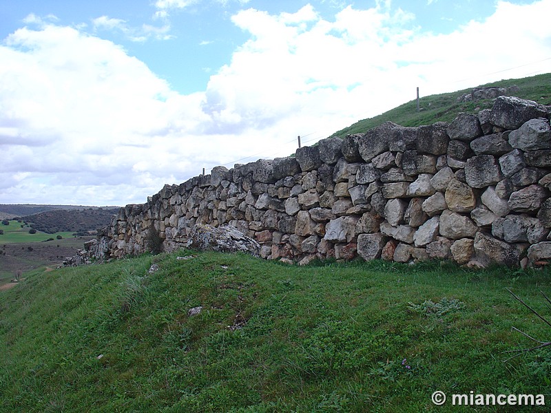 Muralla urbana de Segobriga