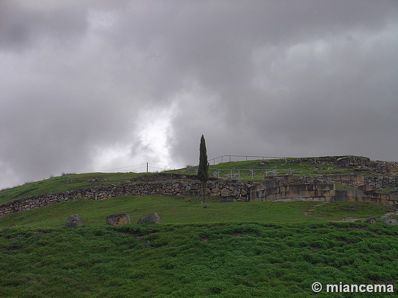 Muralla urbana de Segobriga