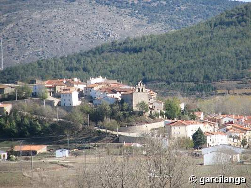 Iglesia de Salinas del Manzano