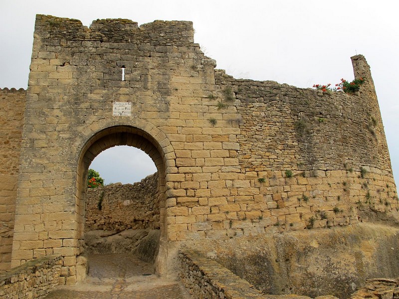 Muralla urbana de Peratallada