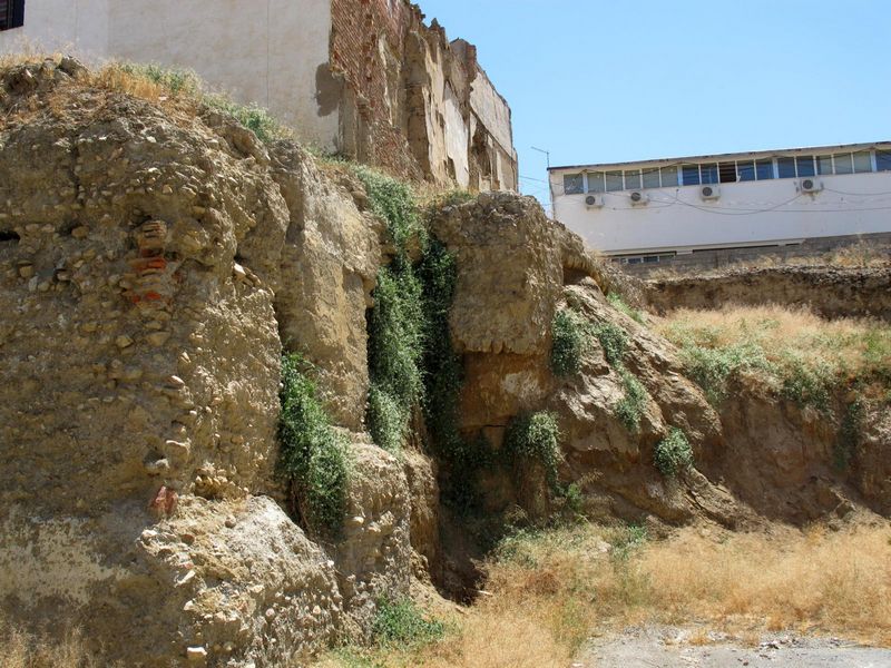 Muralla urbana de Guadix