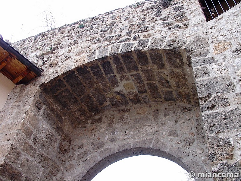 Muralla urbana de Brihuega