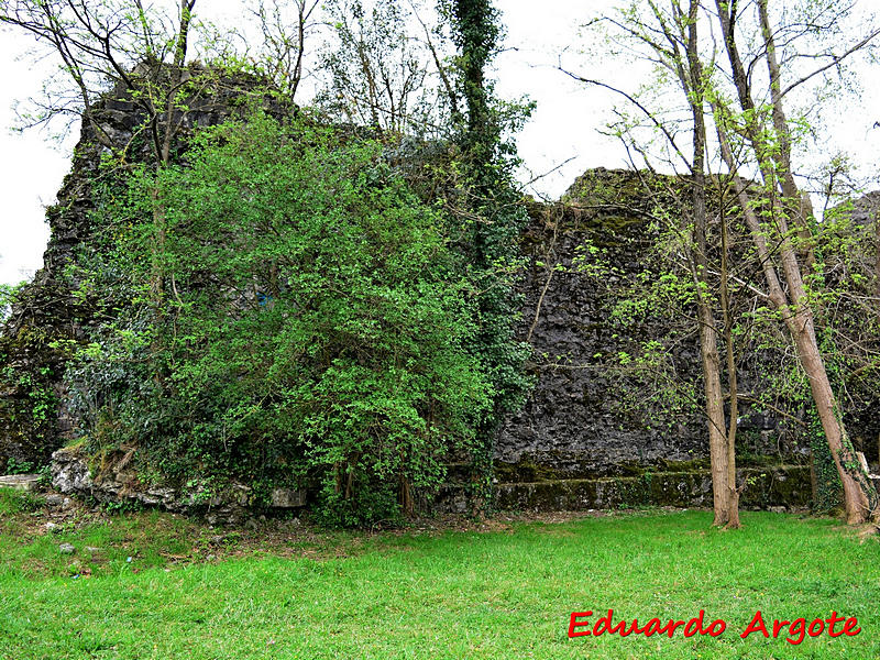 Castillo Gazteluzar