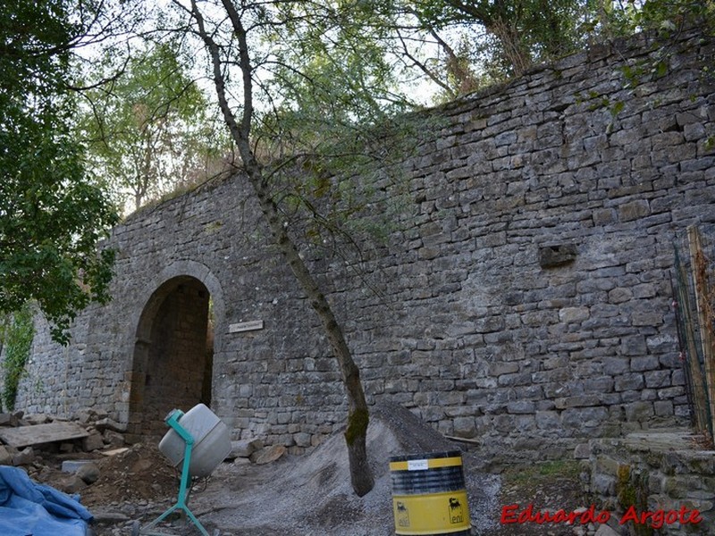 Muralla urbana de Aínsa