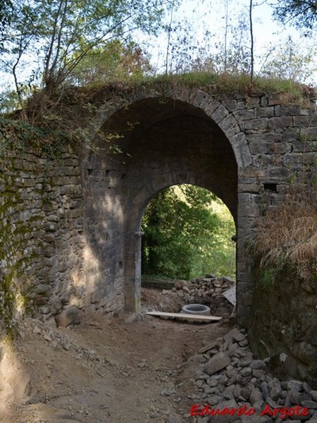 Muralla urbana de Aínsa