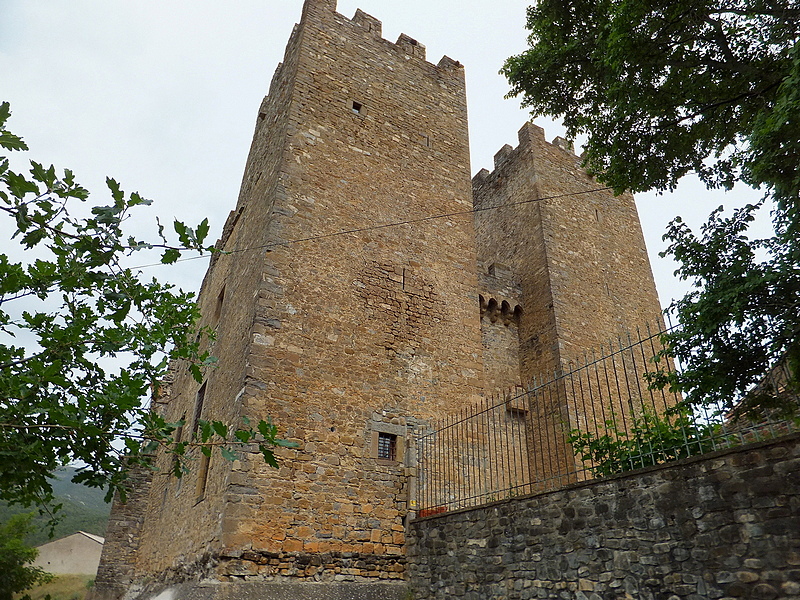 Castillo de Biniés