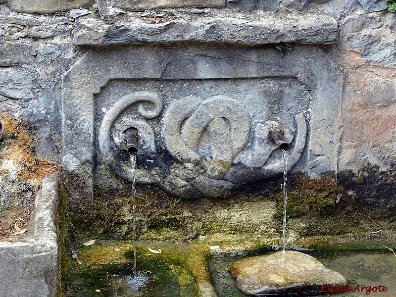 Fuente abrevadero de Jánovas