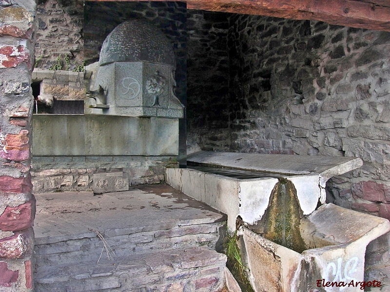 Fuente Lavadero de Gistaín