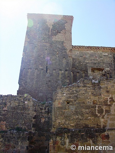 Castillo de Montearagón