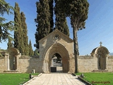 Puerta del cementerio de Navarrete