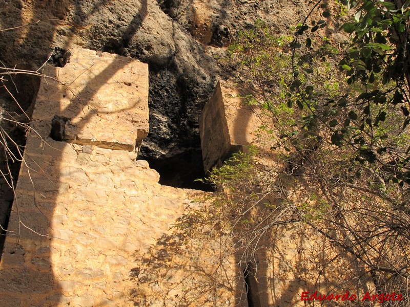 Castillo de Castañares de las Cuevas