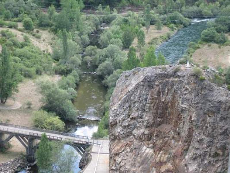 Presa del embalse de Riaño