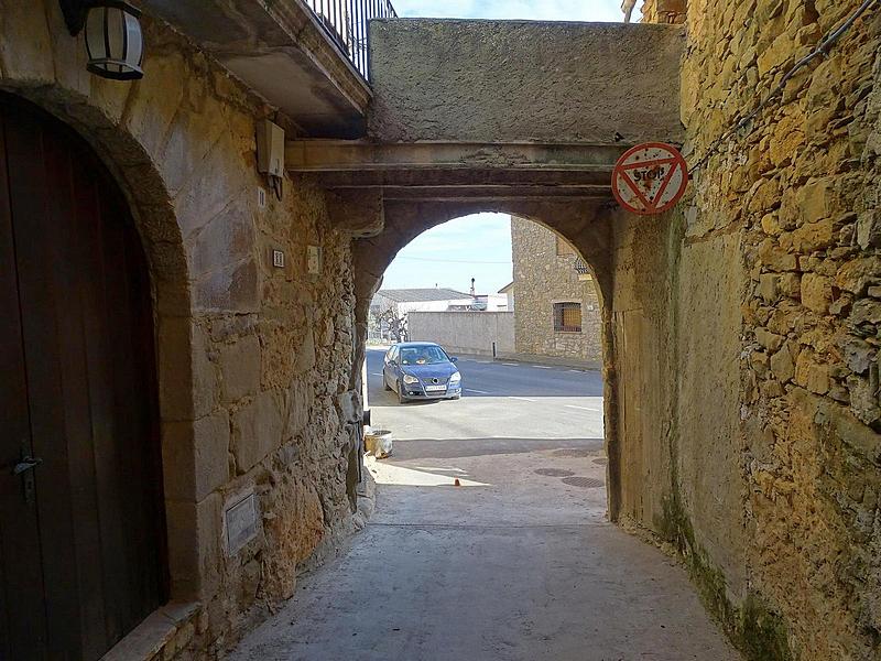 Muralla urbana de Santa Maria de Meià