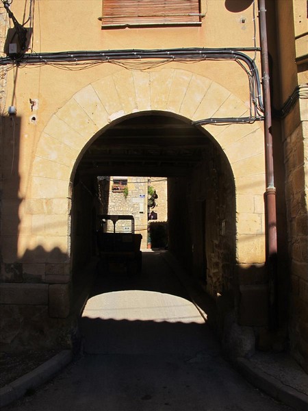 Portal de la Bassa